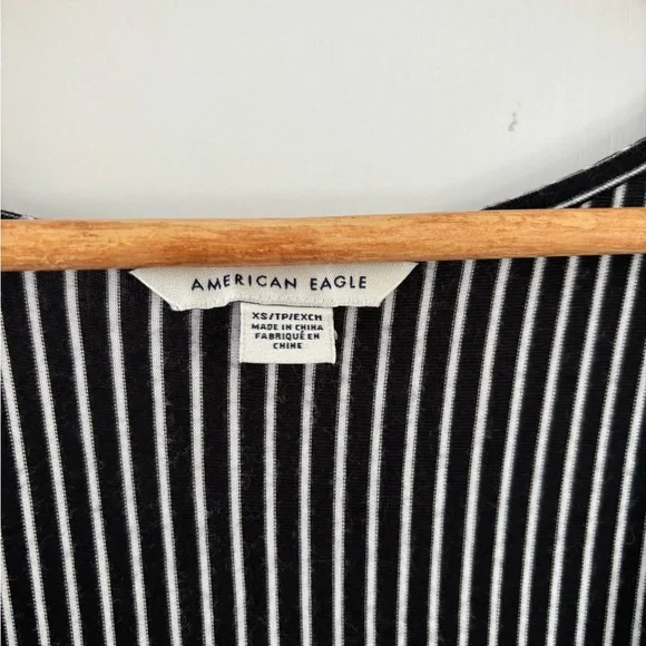 American Eagle Outfitters Black White Striped Jumpsuit  Stretchy Elastic Spring - Picture 12 of 12